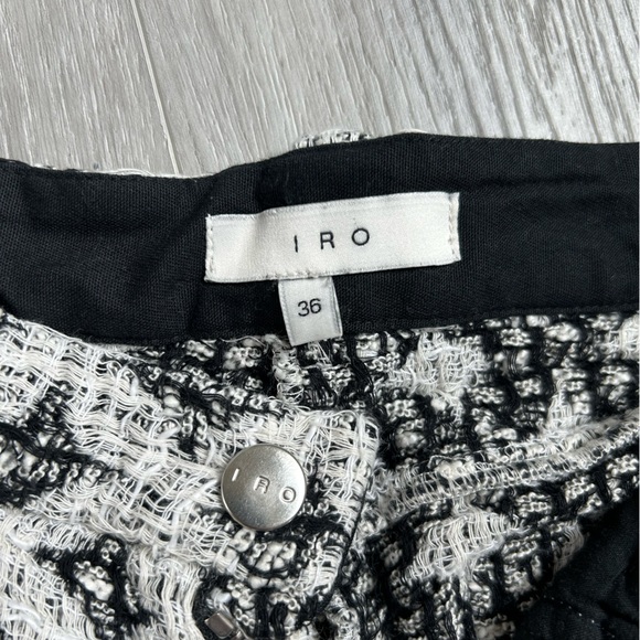 IRO mini shorts in black and white pattern - Picture 3 of 9